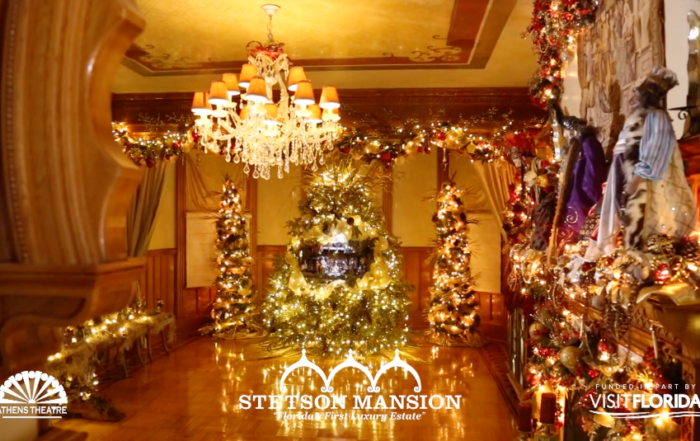 Steston Mansion at Christmas